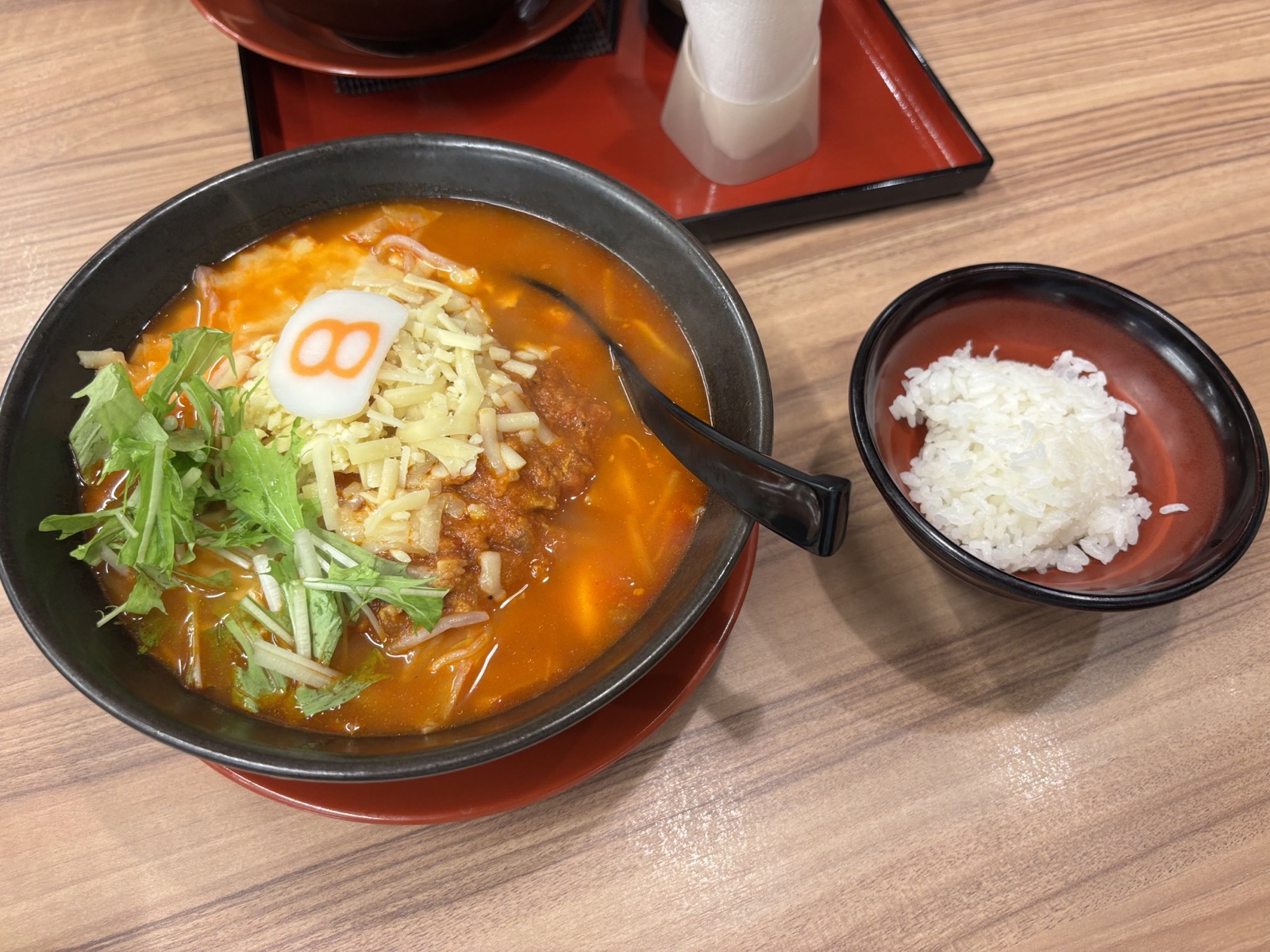 野菜トマトらーめんとおにぎり