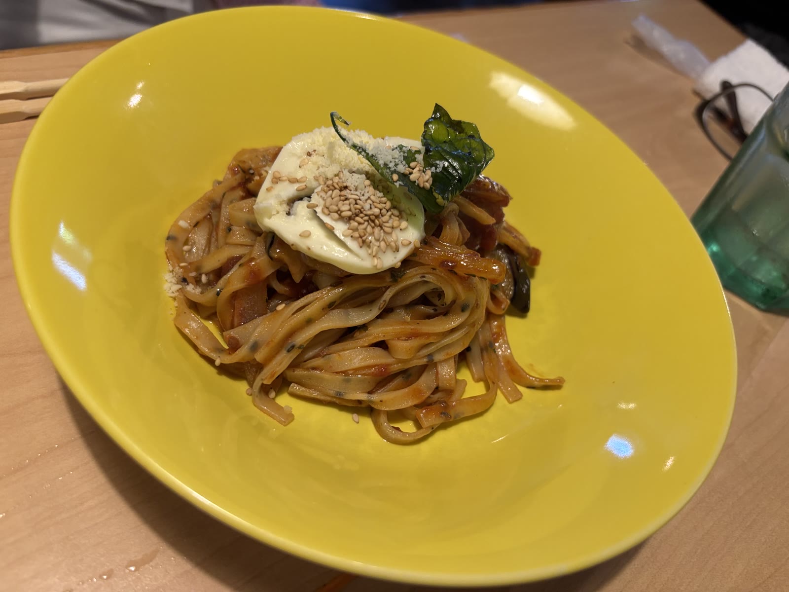 ごま入り自家製パスタ